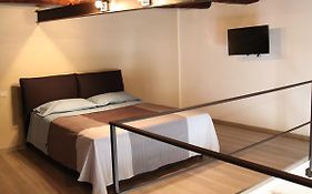 Home Salvator Rosa 78  3*